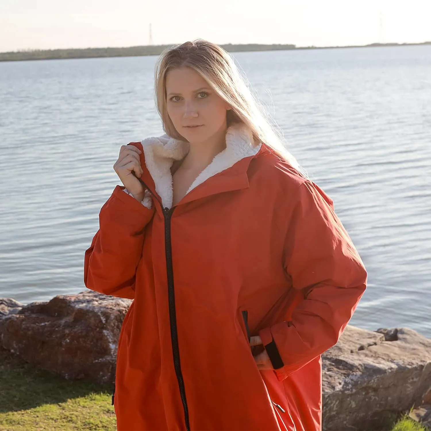 Oksun Waterproof Swim Parka, Windproof Surf Poncho Warm Coat, Recycled Fabric Water Resistent Oversized Sherpa Lining Jacket